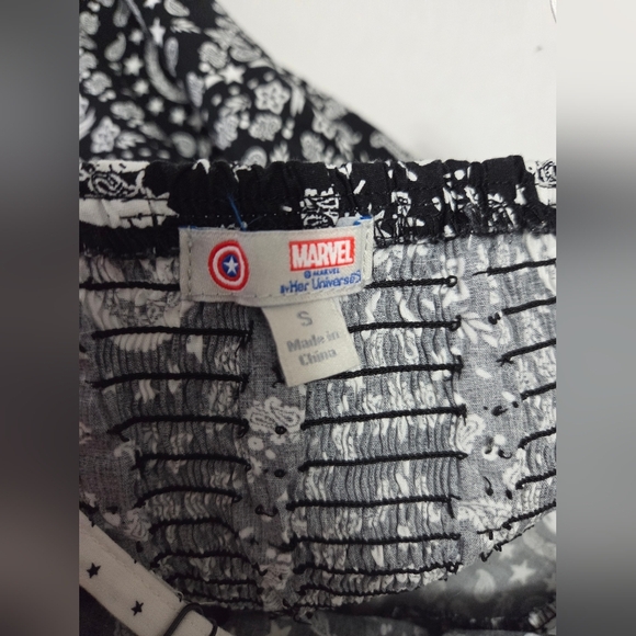 Marvel Juniors Black and White Captain America Patterned Dress EUC S - Picture 9 of 12